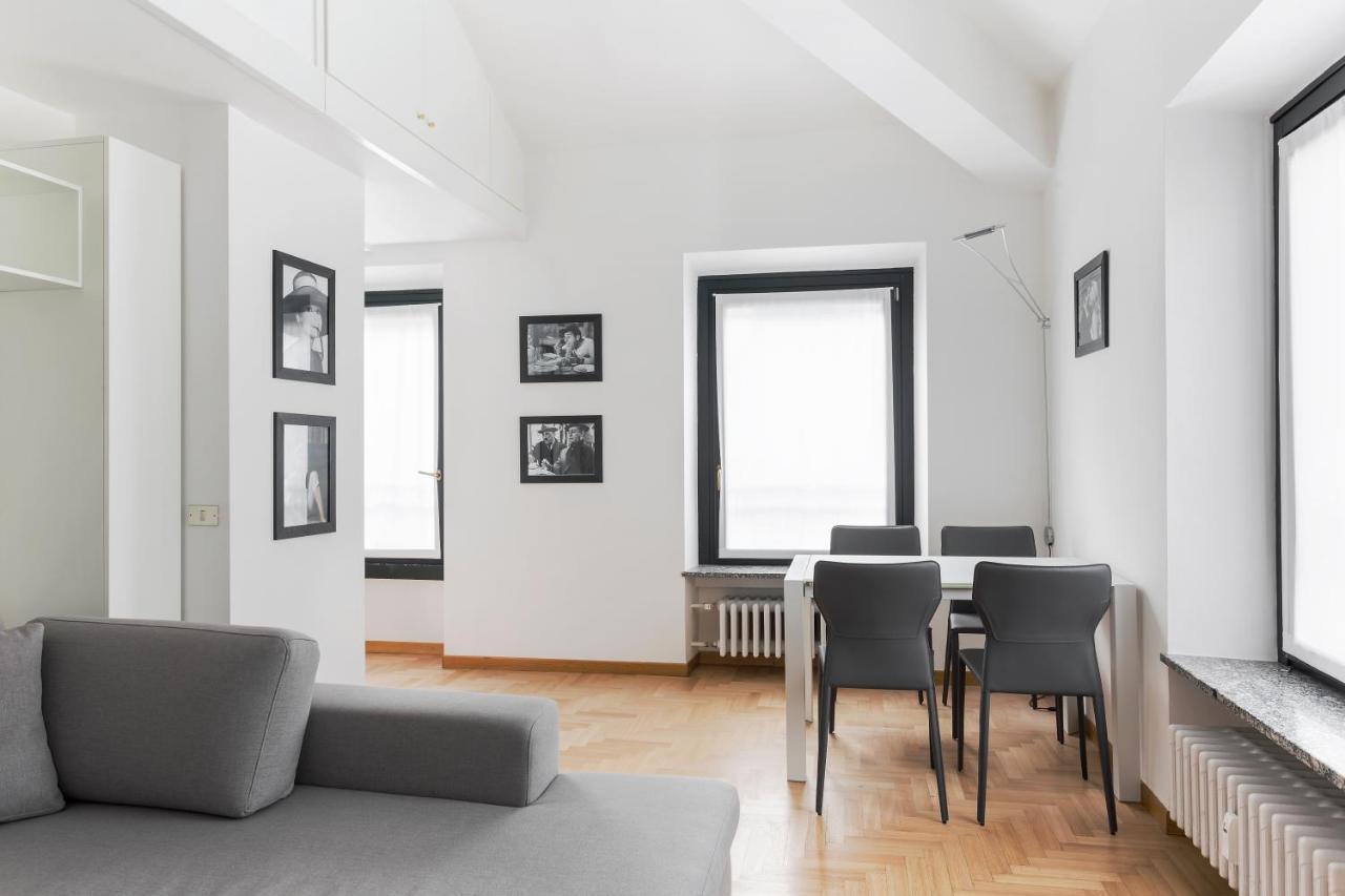 Living Brera, A Unique Experience - Vicolo Fiori Apartment Milan Bagian luar foto