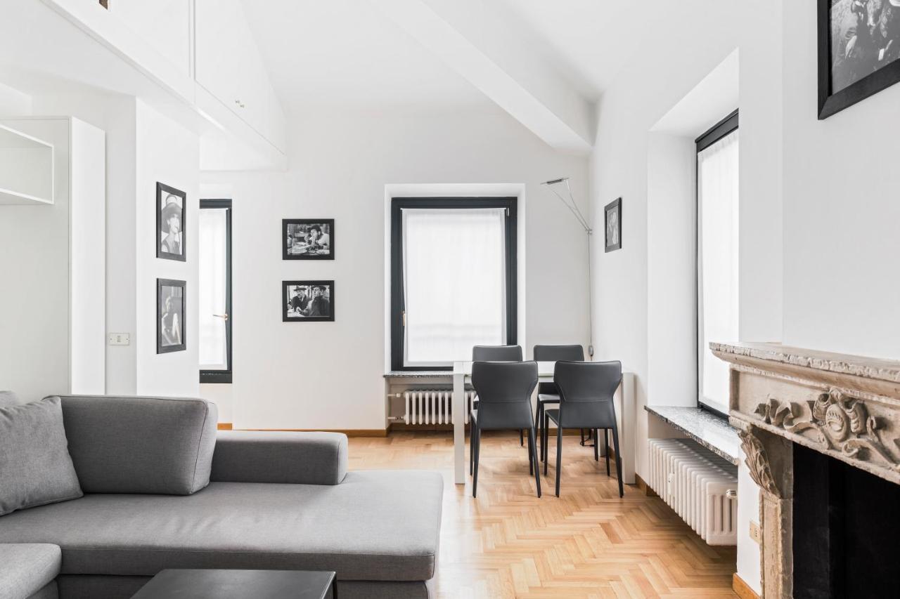 Living Brera, A Unique Experience - Vicolo Fiori Apartment Milan Bagian luar foto
