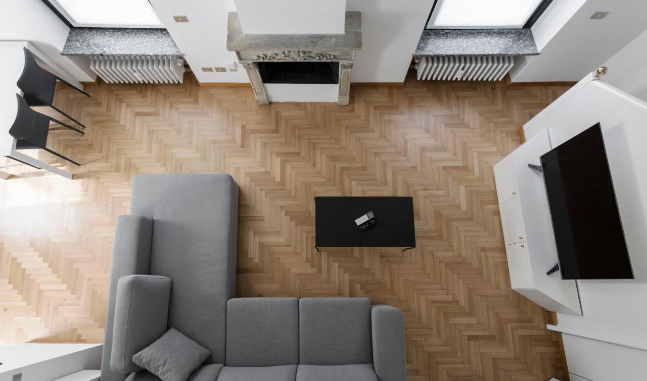 Living Brera, A Unique Experience - Vicolo Fiori Apartment Milan Bagian luar foto