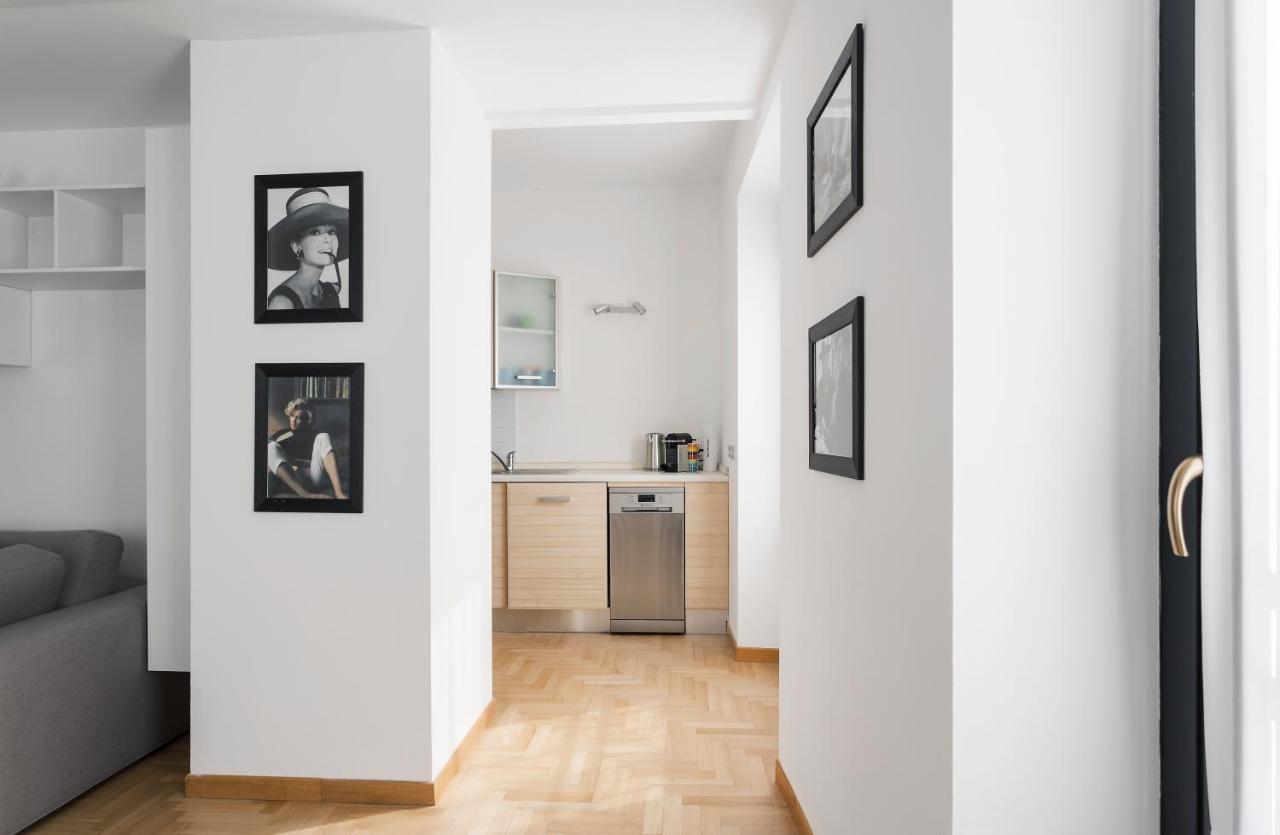 Living Brera, A Unique Experience - Vicolo Fiori Apartment Milan Bagian luar foto