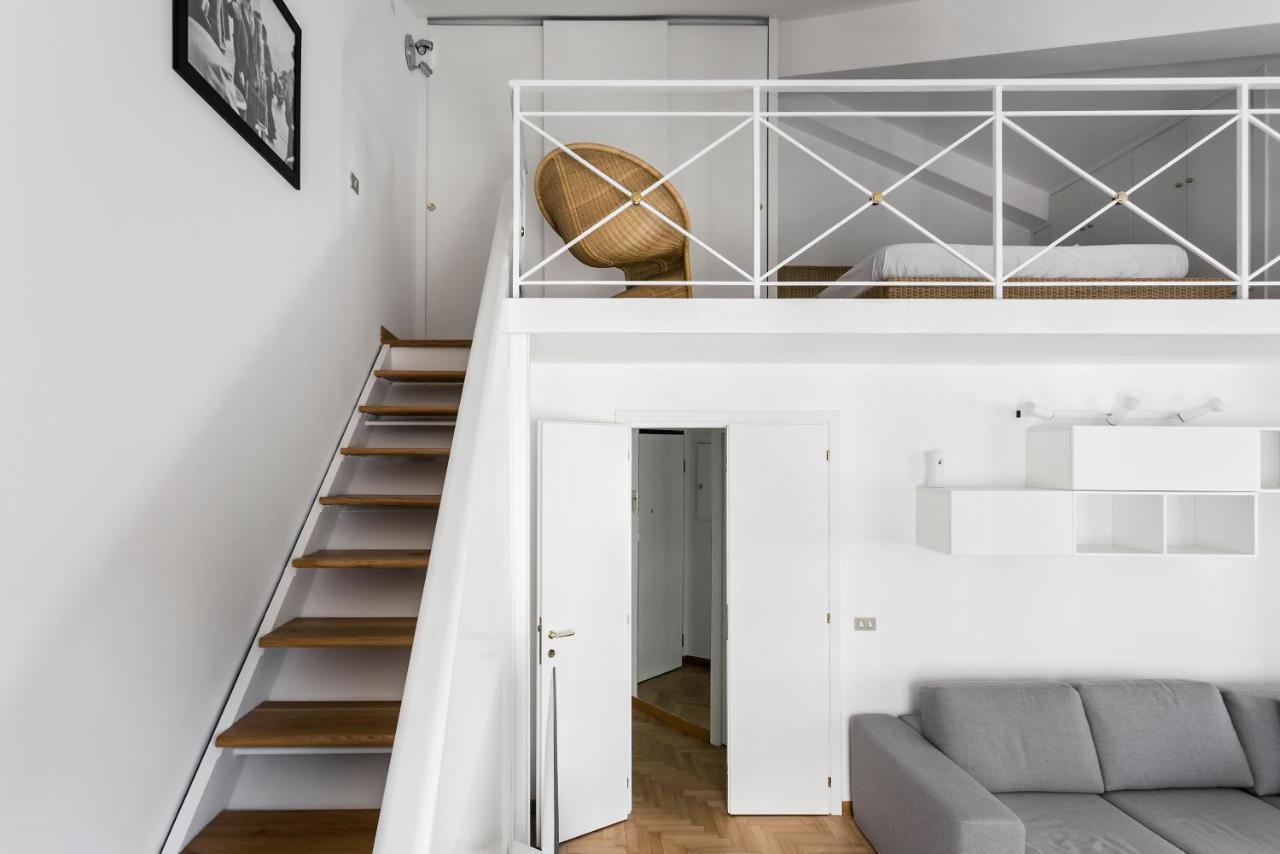 Living Brera, A Unique Experience - Vicolo Fiori Apartment Milan Bagian luar foto